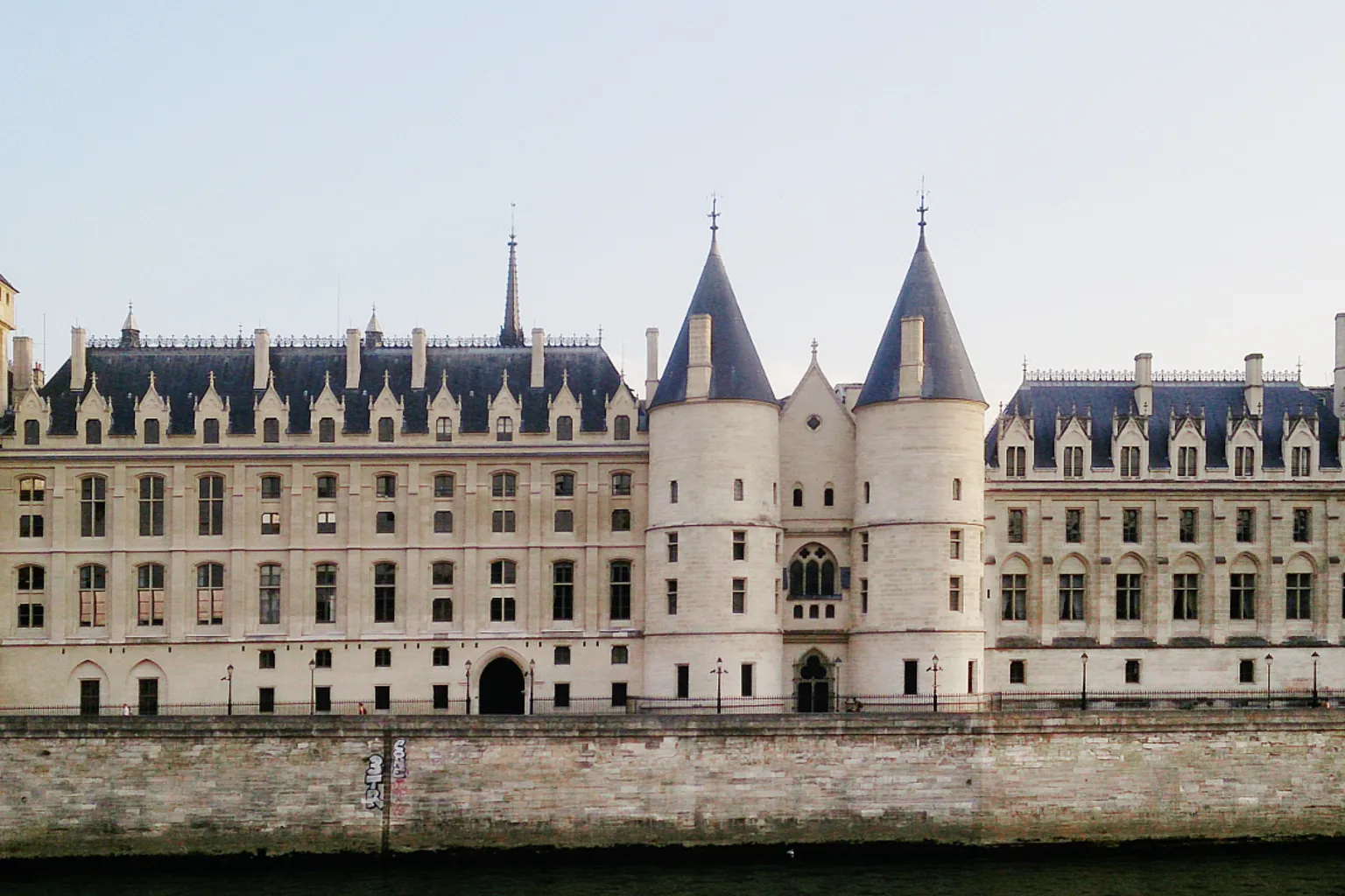 Conciergerie de Paris : comment réserver et optimiser sa visite