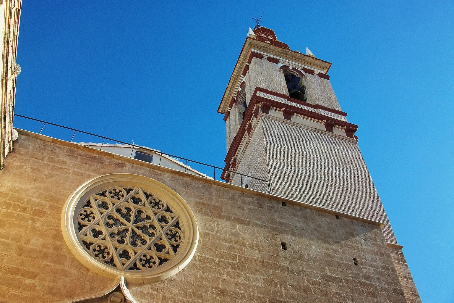 Église Saint-Nicolas : 3 options pour organiser votre visite