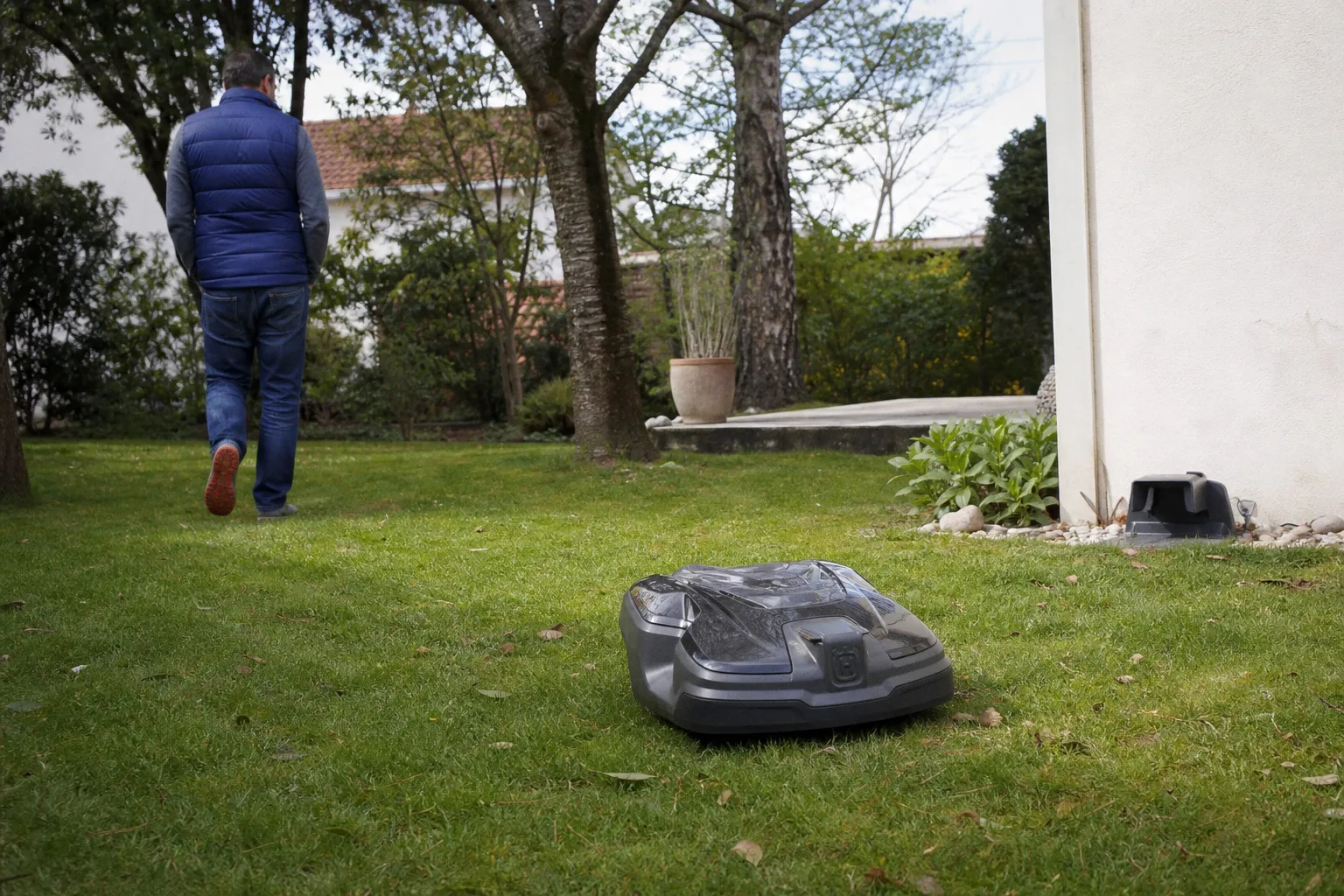 Ne choisissez pas votre robot tondeuse avant d'avoir vu ces modèles sans fil