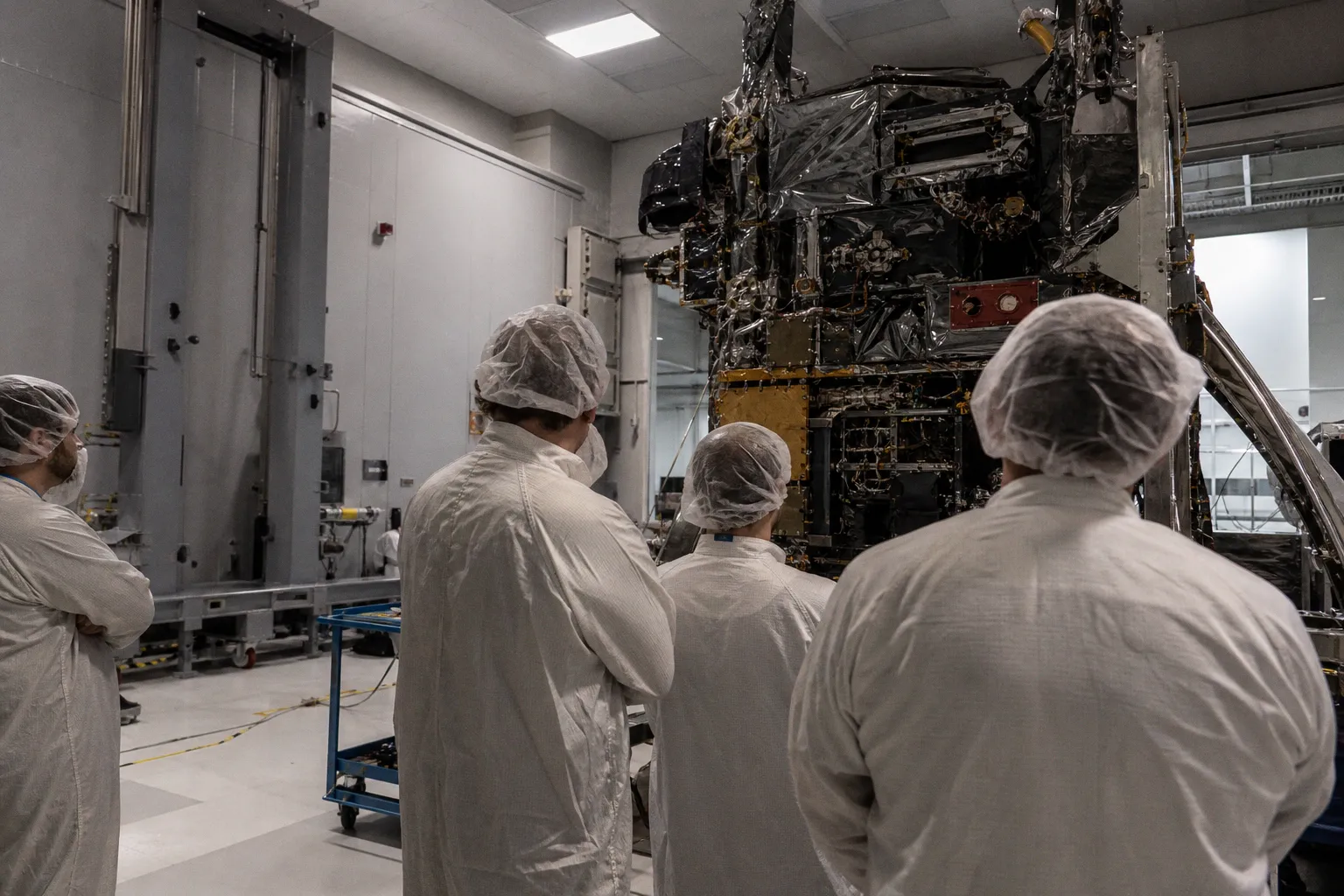 Panique à la Nasa avec sa mission spéciale de sauvetage : le robot qui doit capturer le satellite est devenu
