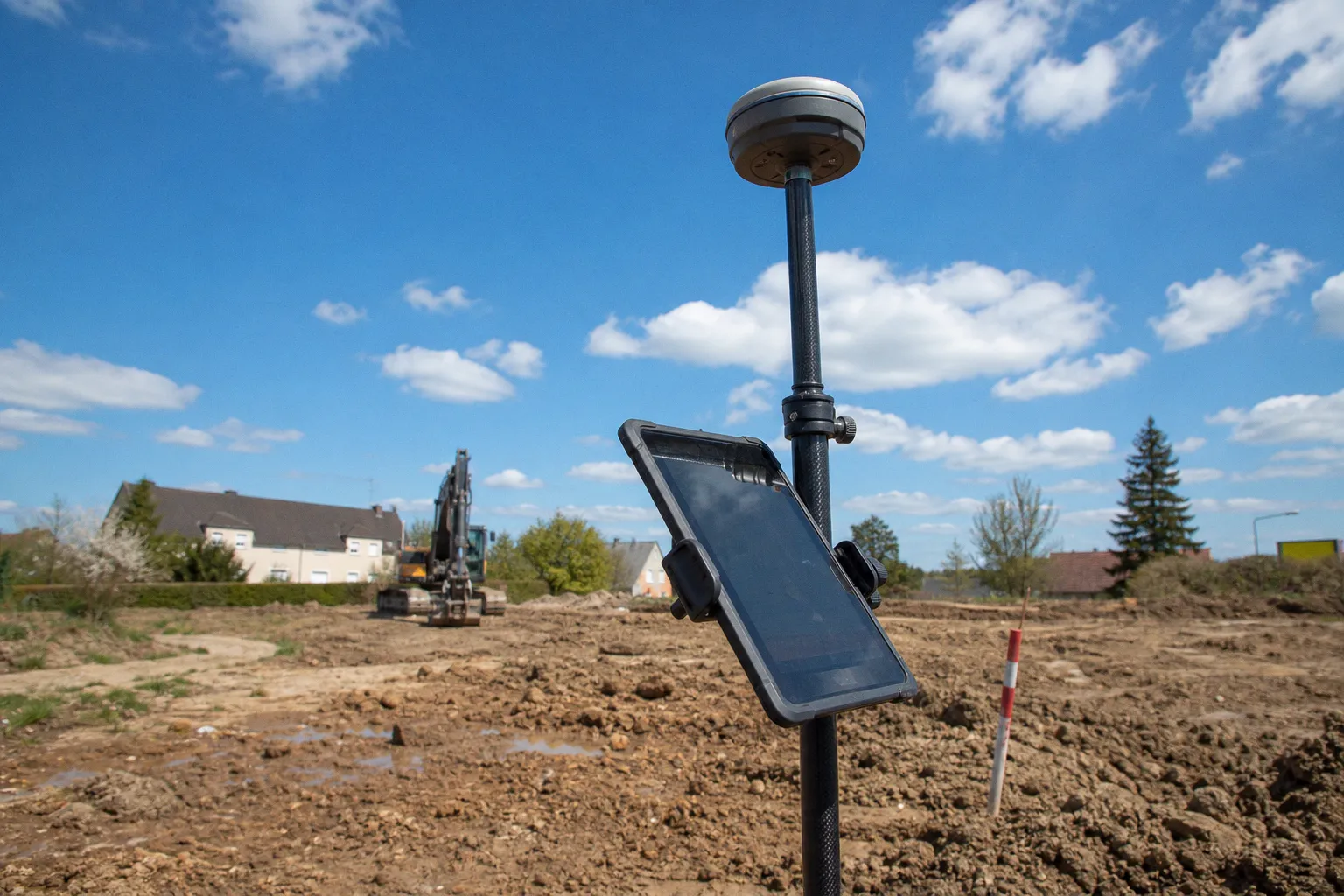 Tablette ou terminal de terrain : quel choix en topographie ?